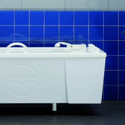 A medical tub for professional therapies