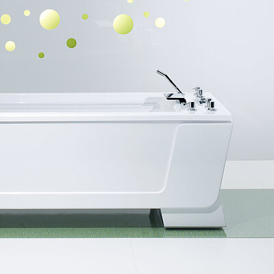 Une baignoire professionnelle d'hydrothérapie au design moderne