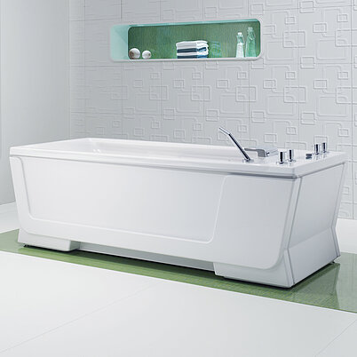 Bathtub for underwater massage from the design line Avantgarde