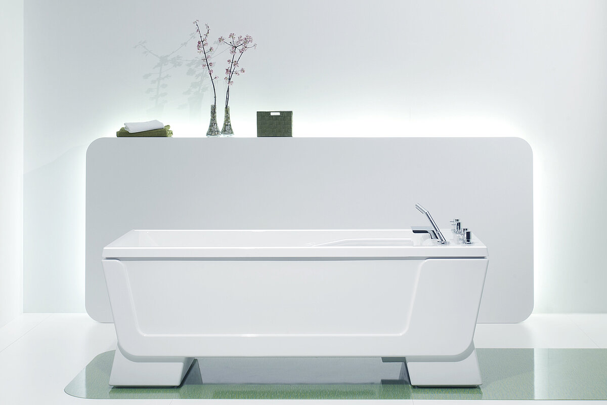 Medical tub in modern design for therapy centers and spas. 